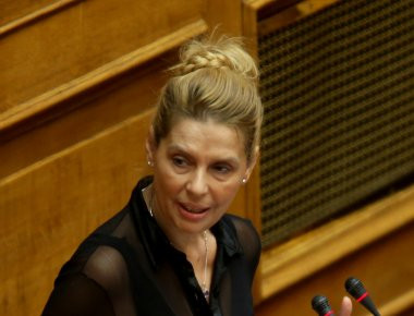 Κ.Παπακώστα για την προστασία των δικαιωμάτων των Ελλήνων της Χειμάρρας: «Καταγγείλετε την Αλβανία στην ΕΕ»